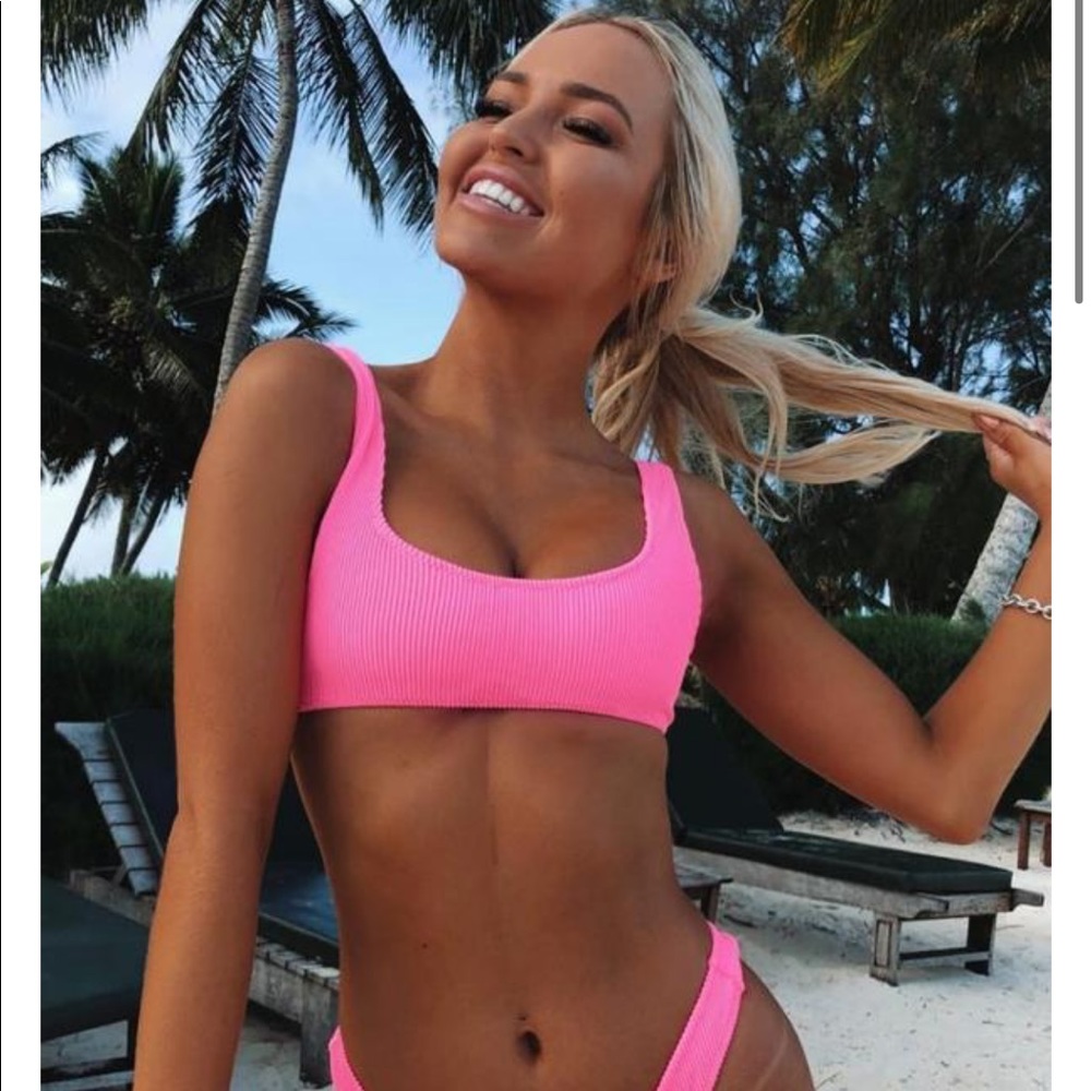 HOT PINK WHITE FOX BIKINI💗